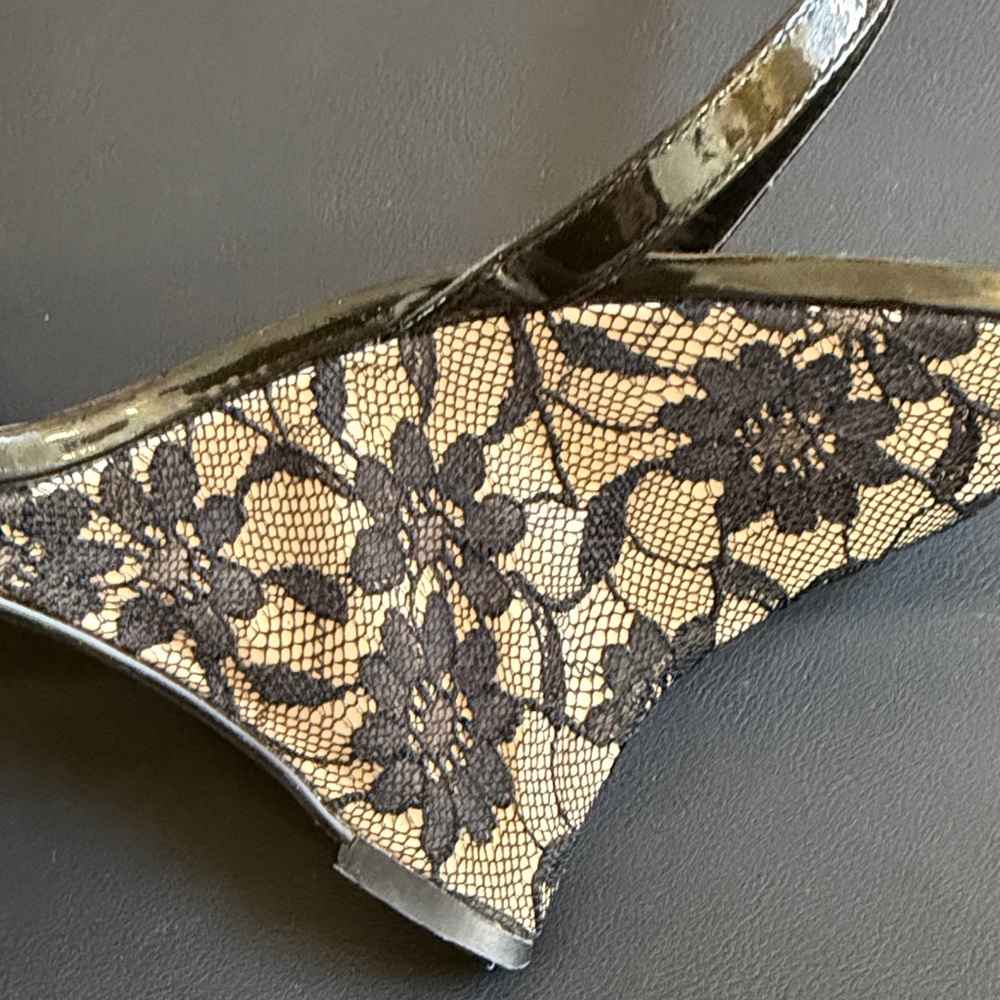 Linea Paolo Black Patent Lace Wedge Sandals Rhinestone Buckle Size 11 - Picture 7 of 11